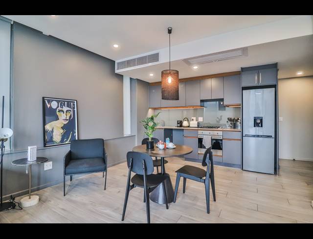 2 BEDROOM APARTMENT FOR SALE IN UMHLANGA RIDGE